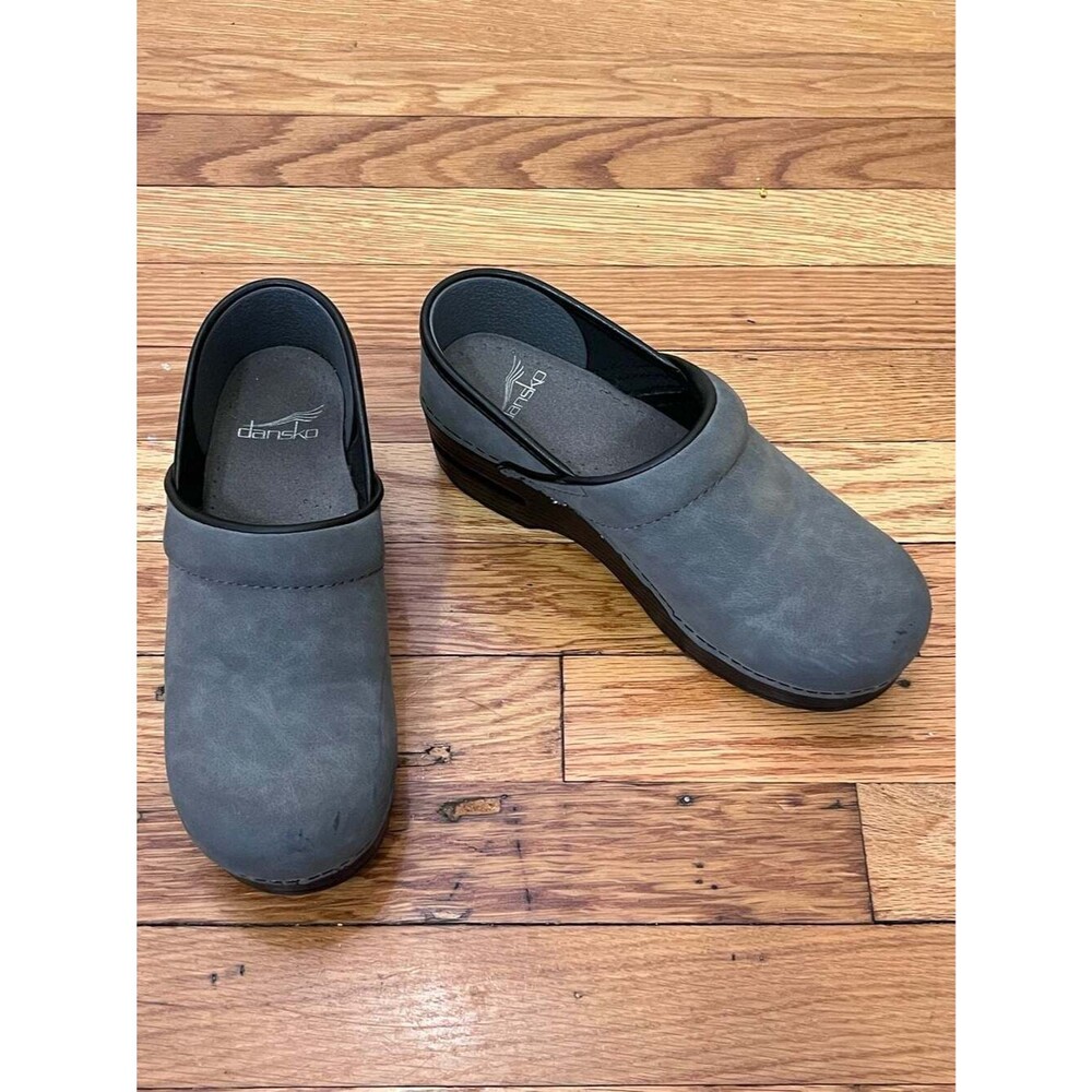 Dansko Professional Slate Burnished Nubuck Leather Clogs Size 5.5-6 EU 36